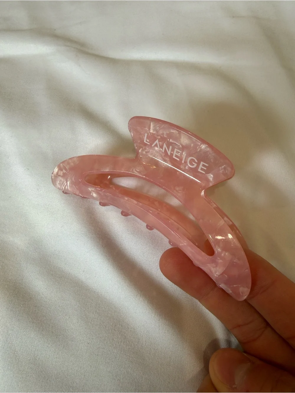 LANEIGE Pearl Pink Marble Hair Claw Clip